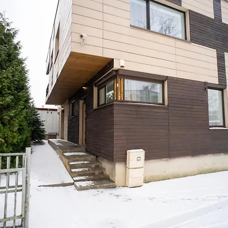 Station No2 Apartment *